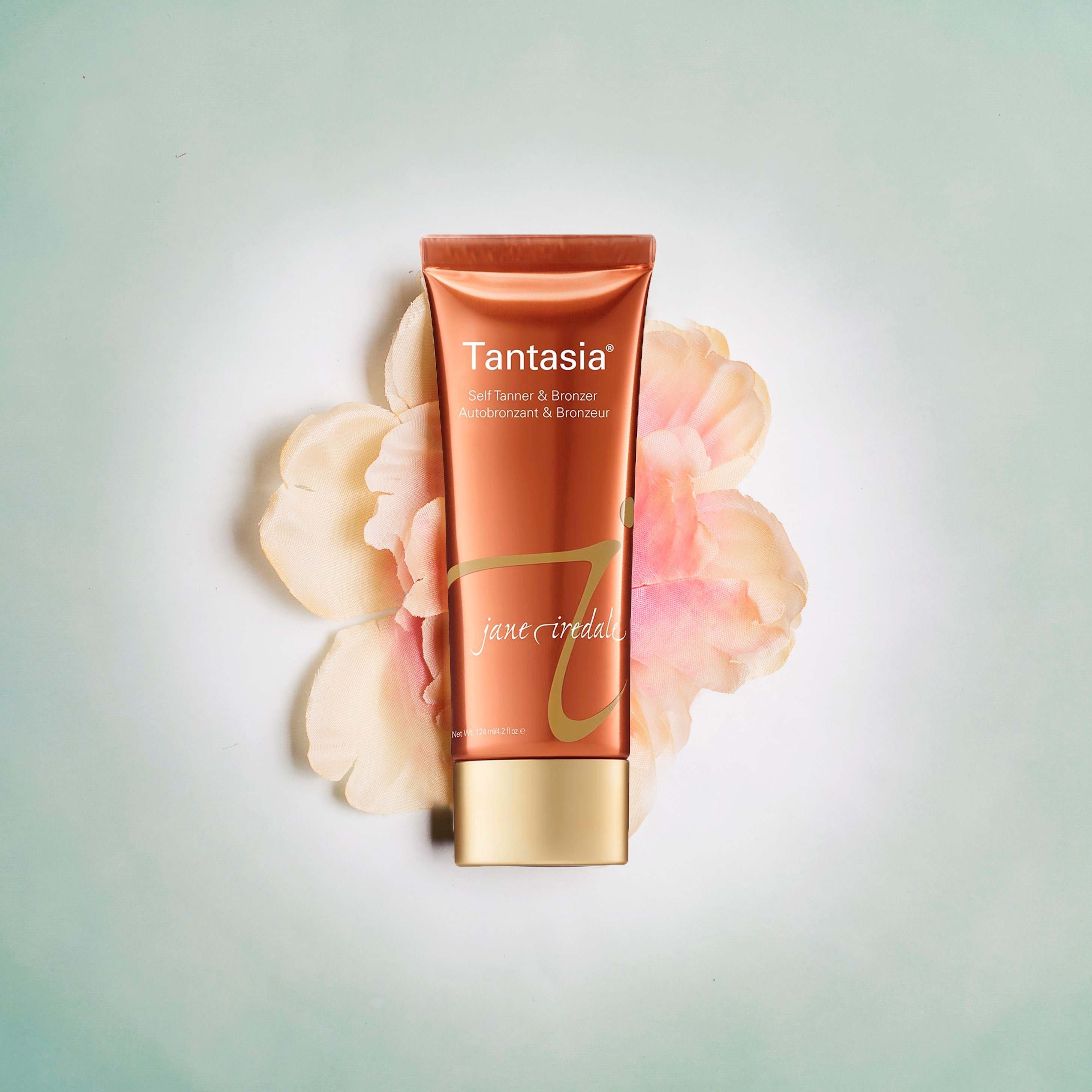 jane iredale Tantasia Self-Tanner & Bronzer